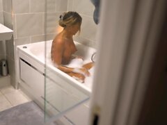Natalia Forrest - bath time