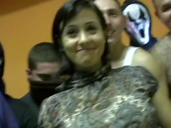 PUTA LOCURA Busty Teen Latina in amateur bukkake